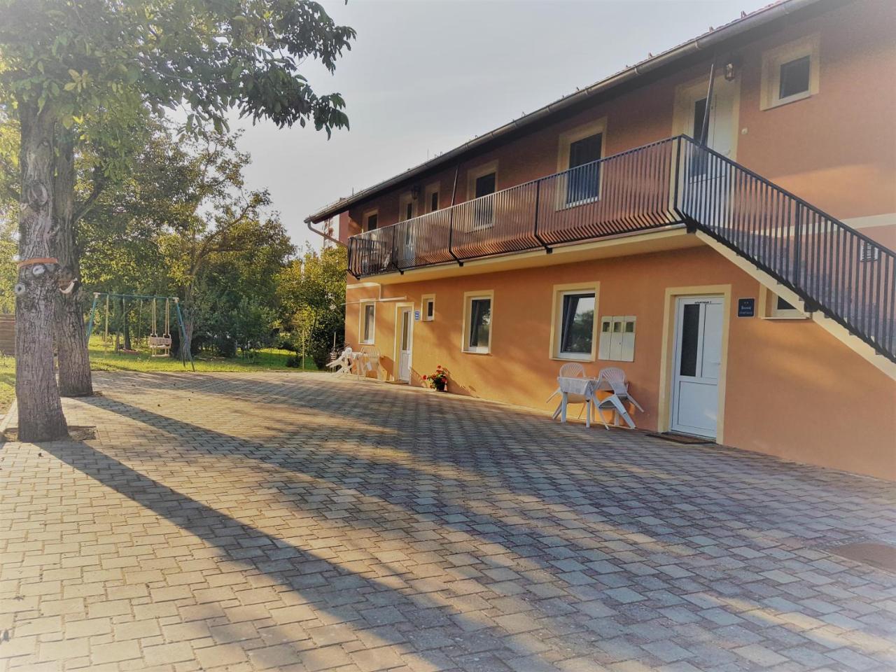 Apartments Martina Osijek Buitenkant foto